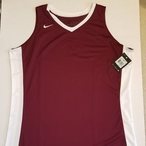 NWT Nike Woman's Basketball Jersey Size 2XL Maroon